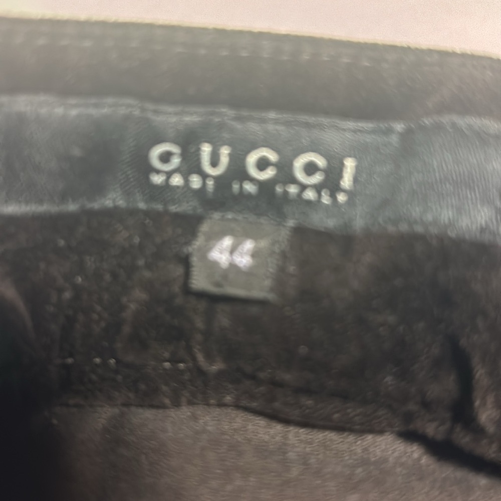 Women’s authentic Gucci velvet pants, side zipper. Fits slim size 44.  Very nice - Picture 5 of 8